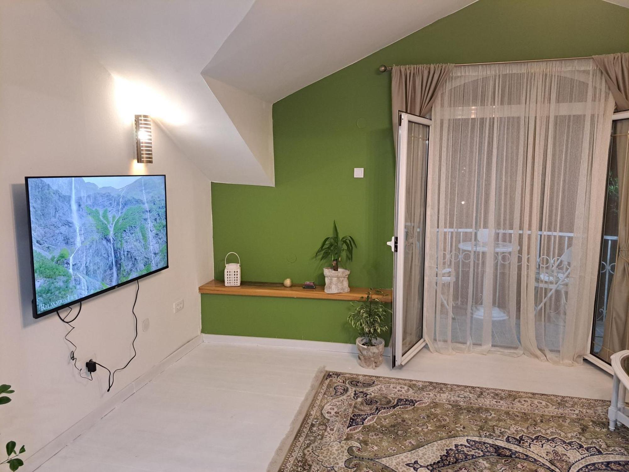 Gallery Apartment Подгориця Екстер'єр фото
