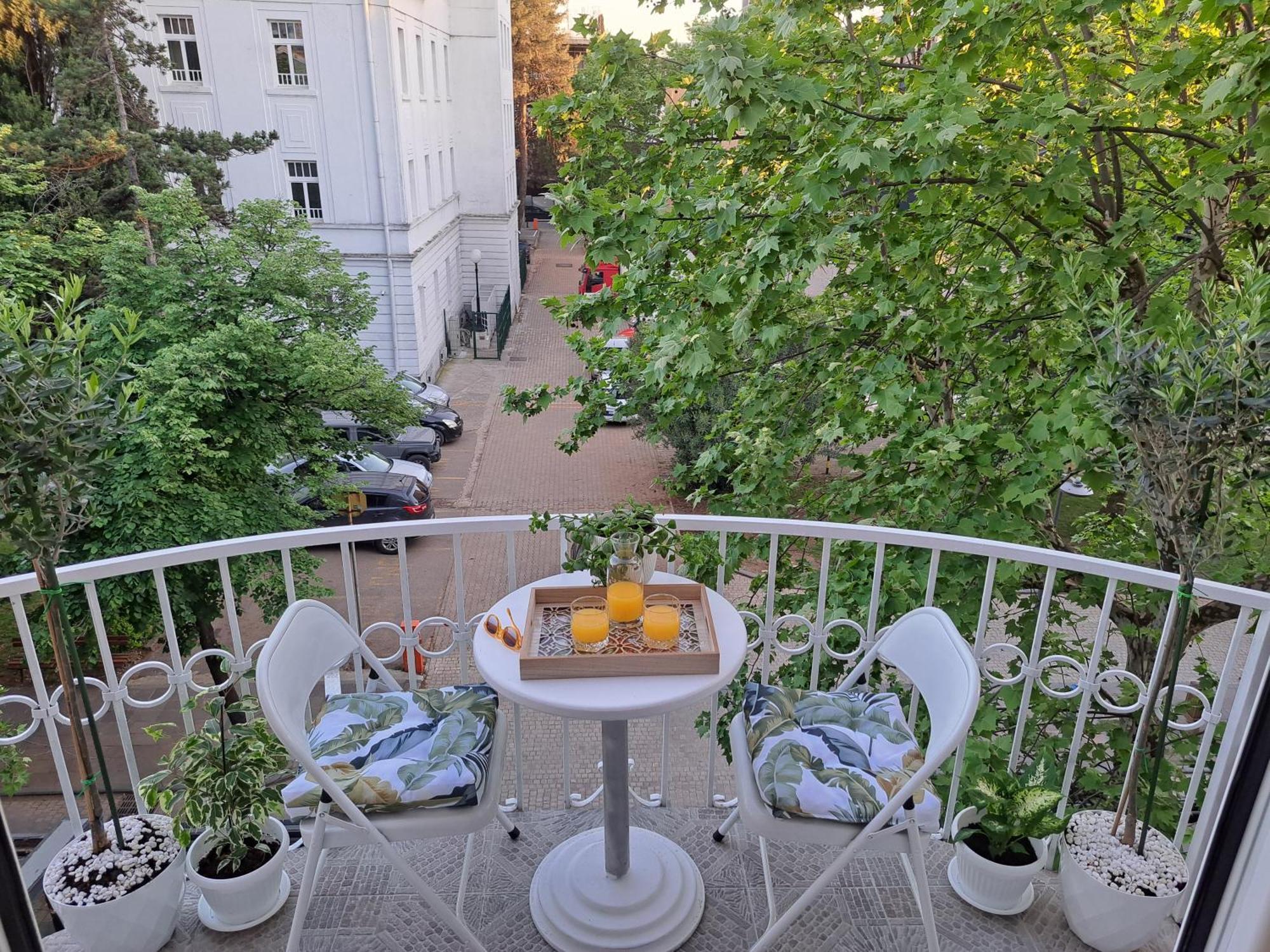 Gallery Apartment Подгориця Екстер'єр фото