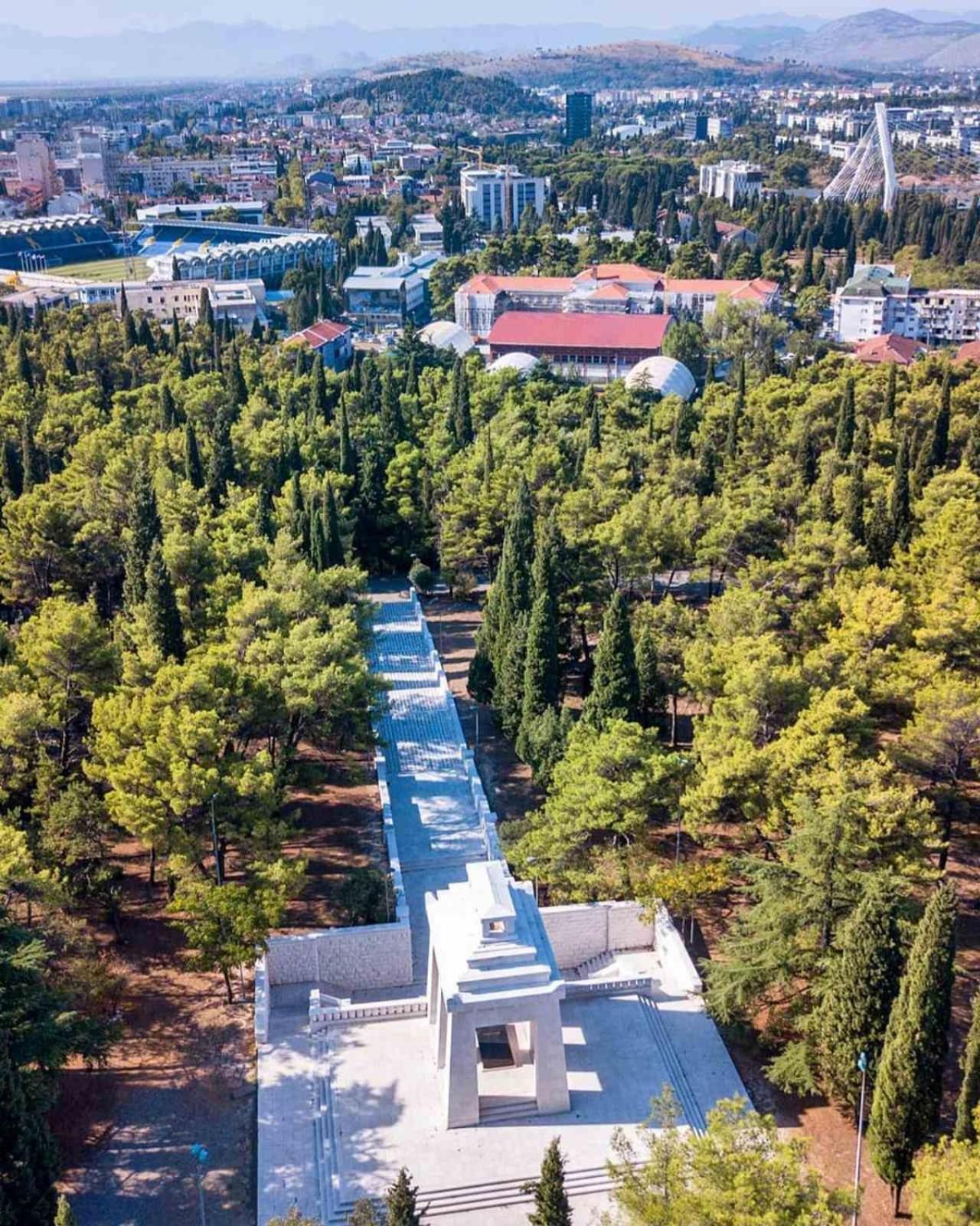 Gallery Apartment Подгориця Екстер'єр фото